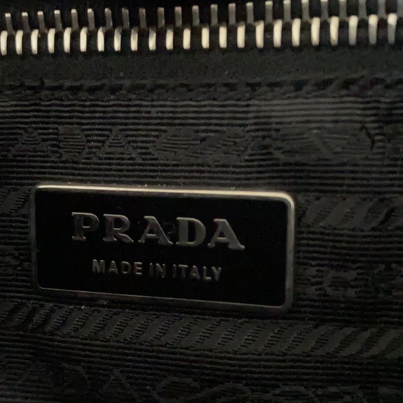 Prada Taupe Quilted leather bag. - Picture 4 of 6